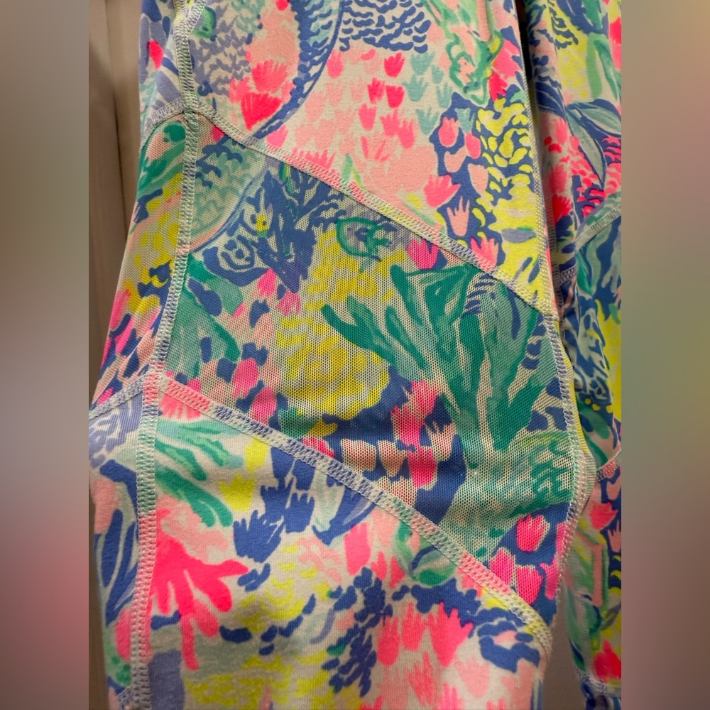 Lilly Pulitzer Luxletic Cropped Tropical Vibrant Patterned Leggings Size XS - Picture 7 of 10